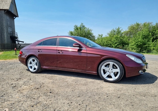 Mercedes-Benz CLS cena 38000 przebieg: 280955, rok produkcji 2005 z Wieluń małe 67